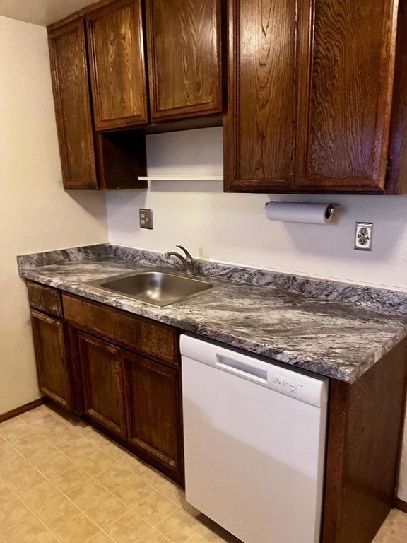 Image 17 of property listing at 3312 Jayanne Way, Carmichael, CA 95608