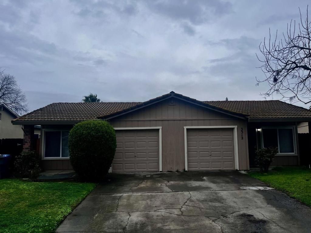 Image 4 of property listing at 3312 Jayanne Way, Carmichael, CA 95608