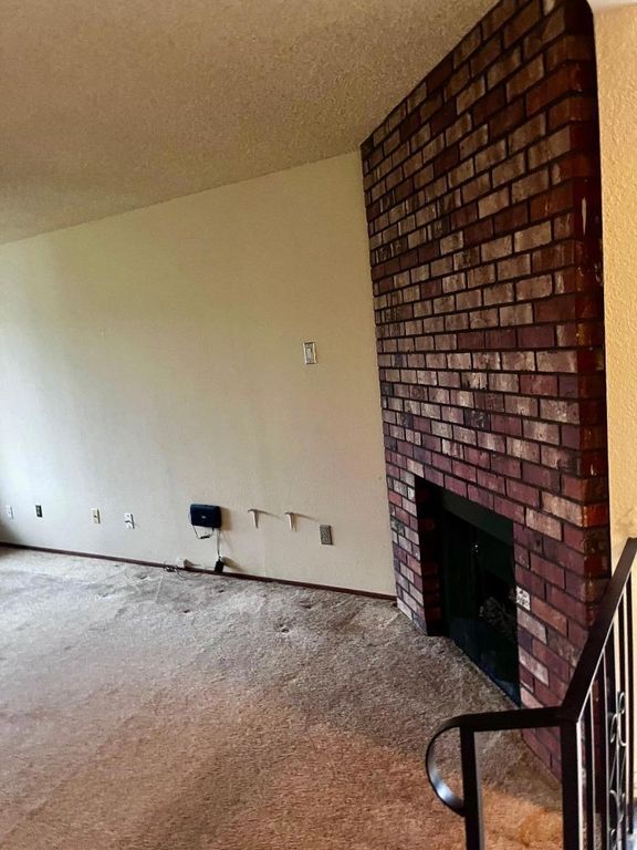 Image 8 of property listing at 3312 Jayanne Way, Carmichael, CA 95608