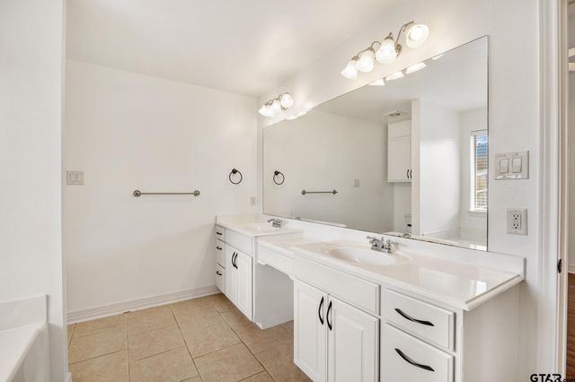 209 Cass Cir, Flint, TX 75762