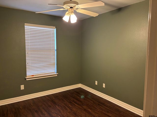 209 Cass Cir, Flint, TX 75762