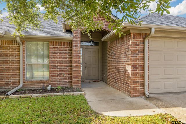 209 Cass Cir, Flint, TX 75762
