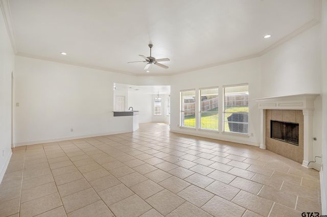 209 Cass Cir, Flint, TX 75762