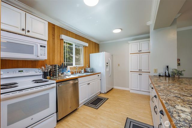 9029 Icicle RD, Leavenworth, WA 98826