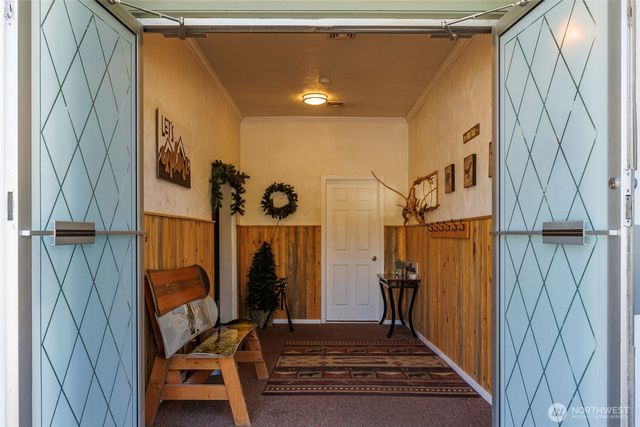 9029 Icicle RD, Leavenworth, WA 98826