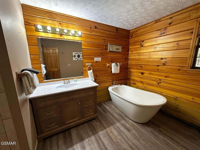 1503 Squirrel Nest Way, Sevierville, TN 37876