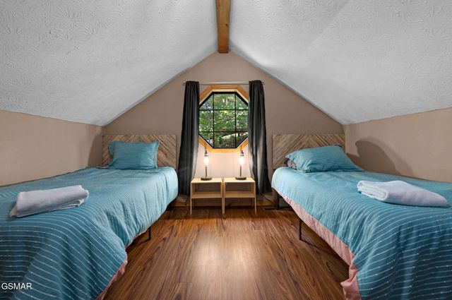 1503 Squirrel Nest Way, Sevierville, TN 37876