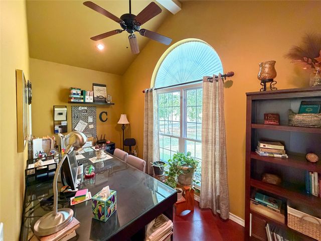 781 Beaver Lake Drive, Texarkana, TX 75501