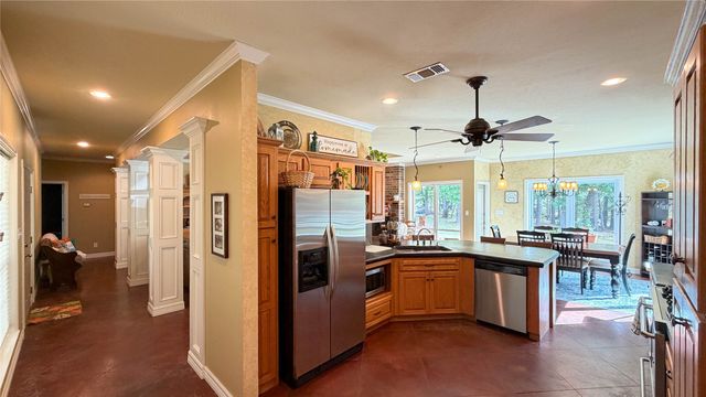 781 Beaver Lake Drive, Texarkana, TX 75501