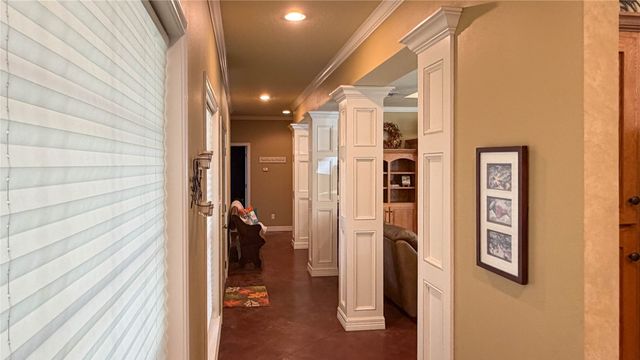 781 Beaver Lake Drive, Texarkana, TX 75501