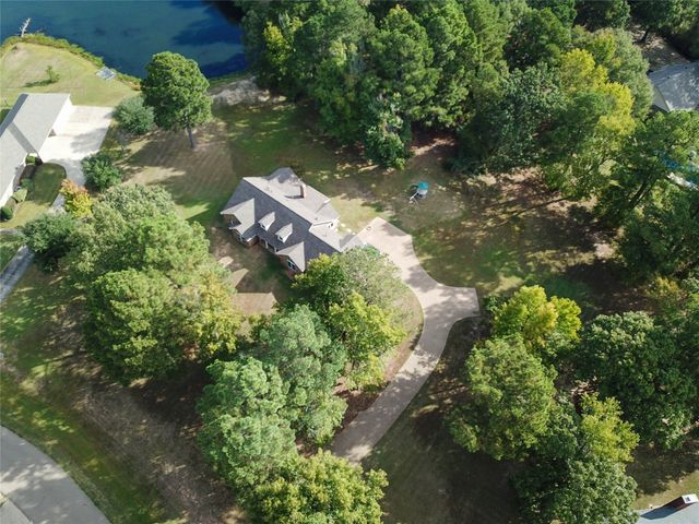 781 Beaver Lake Drive, Texarkana, TX 75501