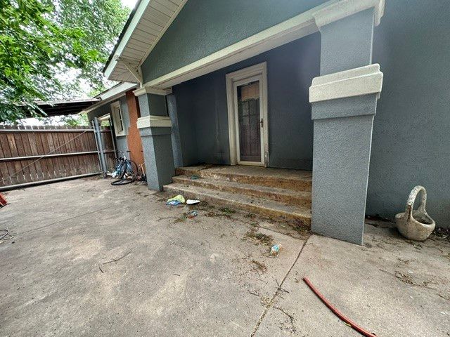 3620 Meadowbrook Dr, Fort Worth, TX 75103