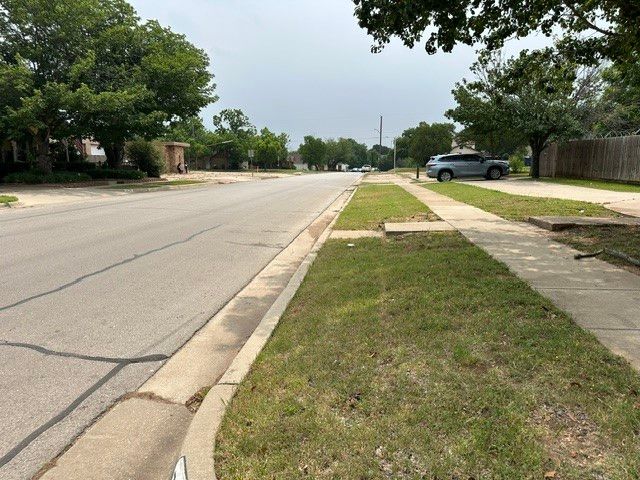 3620 Meadowbrook Dr, Fort Worth, TX 75103