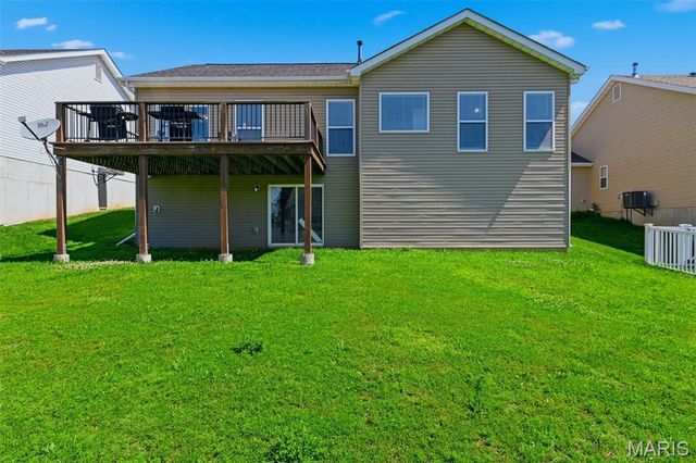 696 Springfield Drive, Wentzville, MO 63385