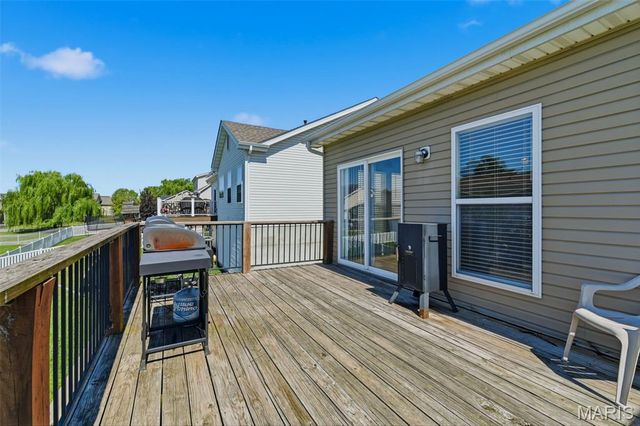 696 Springfield Drive, Wentzville, MO 63385