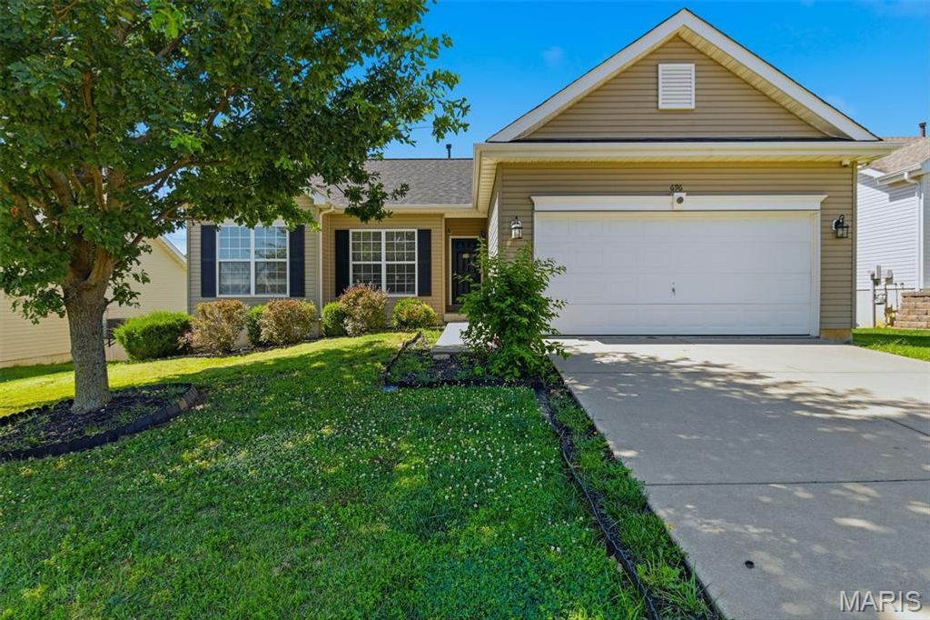 696 Springfield Drive, Wentzville, MO 63385