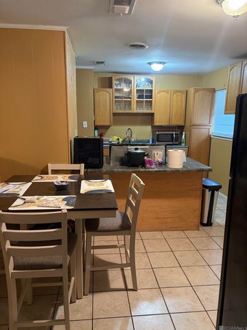 6801 Oak Park Dr, Baton Rouge, LA 70812