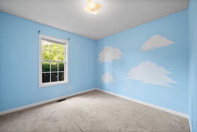 1628 Hannibal Dr, Oak Grove, KY 42262