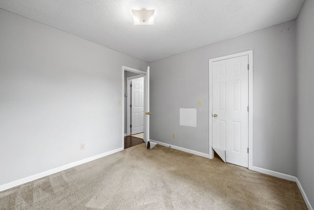 1628 Hannibal Dr, Oak Grove, KY 42262