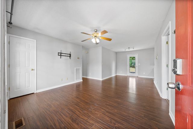 1628 Hannibal Dr, Oak Grove, KY 42262