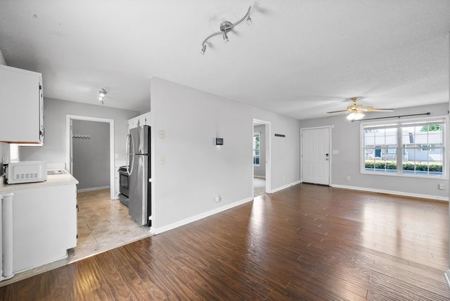 1628 Hannibal Dr, Oak Grove, KY 42262