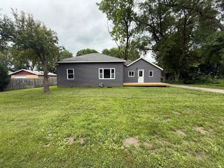 1514 Trott Avenue SW, Willmar, MN 56201