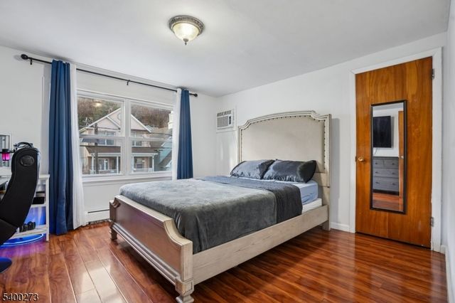 113 Valley Rd, Clifton City, NJ 07013