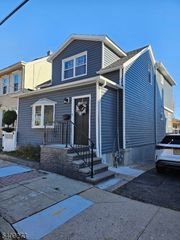 113 Valley Rd, Clifton City, NJ 07013