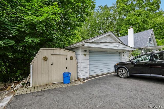 25 E Croton Drive, Carmel, NY 10512