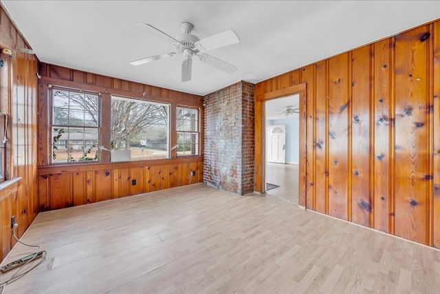 1011 Ovoca Rd, Tullahoma, TN 37388