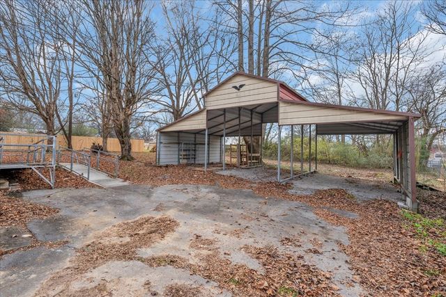 1011 Ovoca Rd, Tullahoma, TN 37388