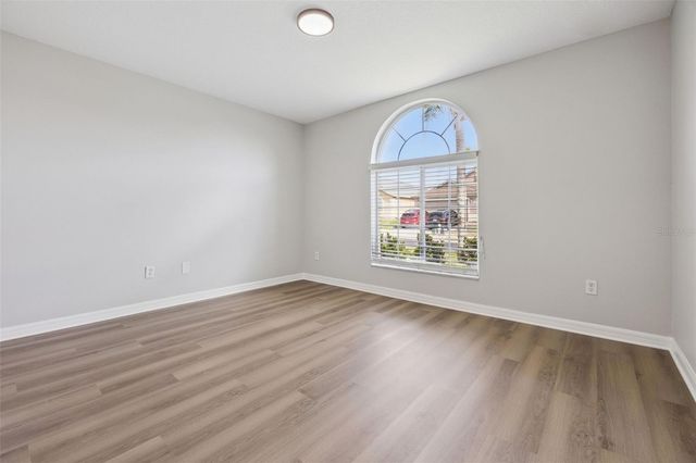 539 KNIGHTSBRIDGE CIRCLE, Davenport, FL 33896