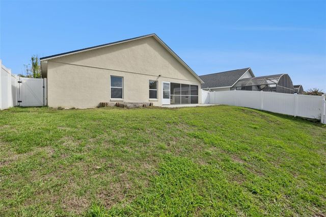 539 KNIGHTSBRIDGE CIRCLE, Davenport, FL 33896