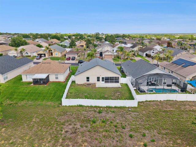 539 KNIGHTSBRIDGE CIRCLE, Davenport, FL 33896