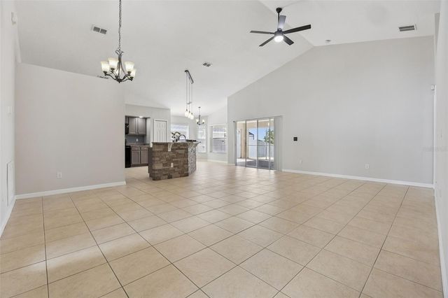 539 KNIGHTSBRIDGE CIRCLE, Davenport, FL 33896