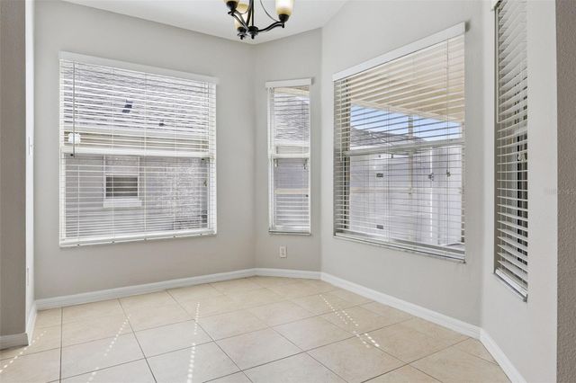 539 KNIGHTSBRIDGE CIRCLE, Davenport, FL 33896