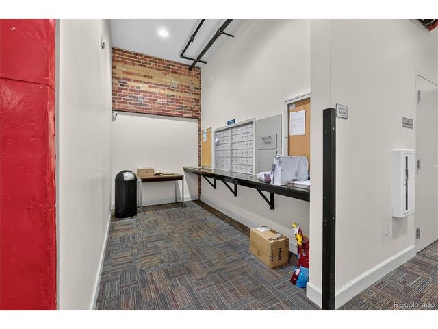 2500 Walnut St 102, Denver, CO 80205