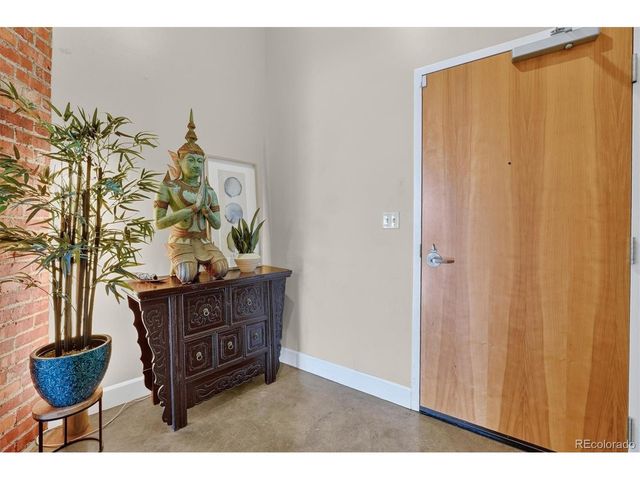 2500 Walnut St 102, Denver, CO 80205