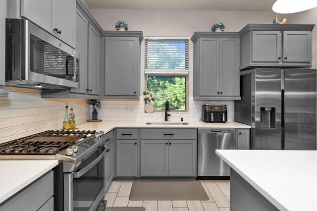 579 Long Leaf Pine Drive, Montgomery, TX 77316