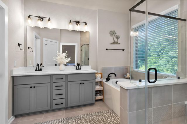 579 Long Leaf Pine Drive, Montgomery, TX 77316