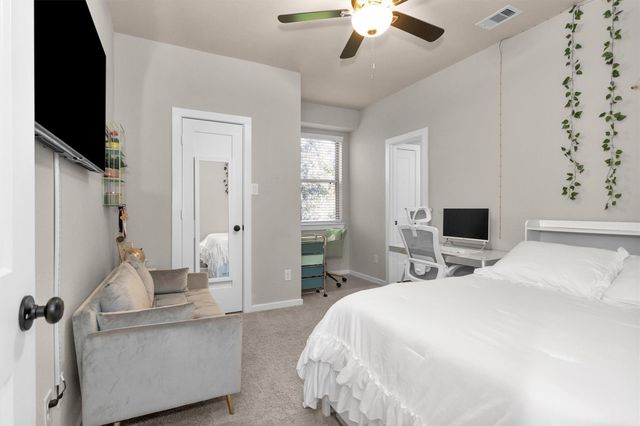 579 Long Leaf Pine Drive, Montgomery, TX 77316