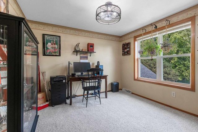 N254 MEADOWBREEZE COURT, Appleton, WI 54915