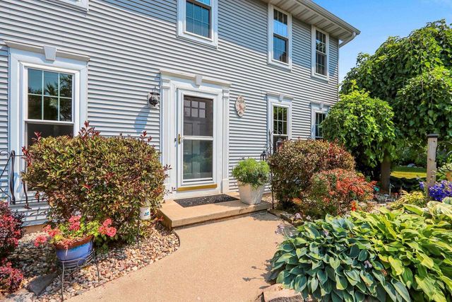 N254 MEADOWBREEZE COURT, Appleton, WI 54915