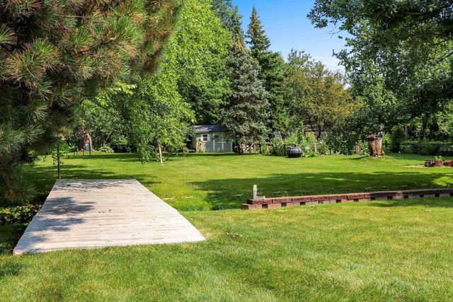 N254 MEADOWBREEZE COURT, Appleton, WI 54915