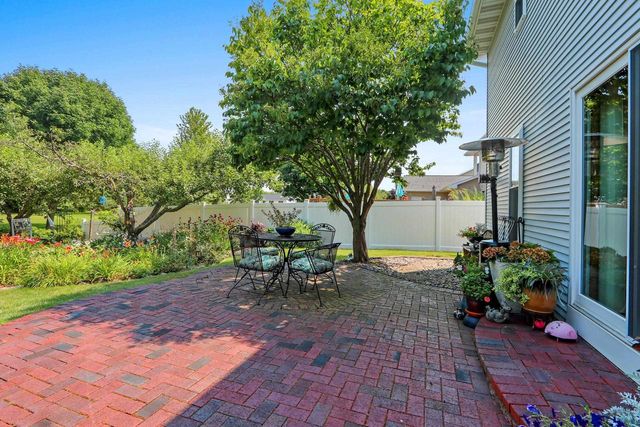 N254 MEADOWBREEZE COURT, Appleton, WI 54915