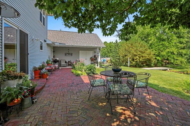 N254 MEADOWBREEZE COURT, Appleton, WI 54915