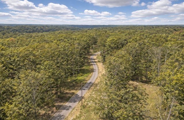 1327 Hop Smith Rd, Cumberland Furnace, TN 37051