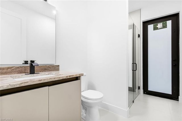 1015 SW 8th CT, Cape Coral, FL 33991