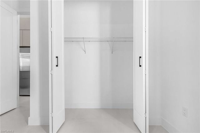 1015 SW 8th CT, Cape Coral, FL 33991