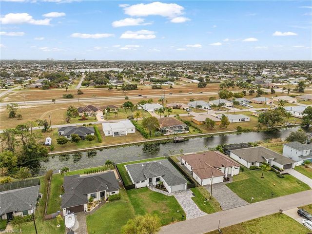 1015 SW 8th CT, Cape Coral, FL 33991